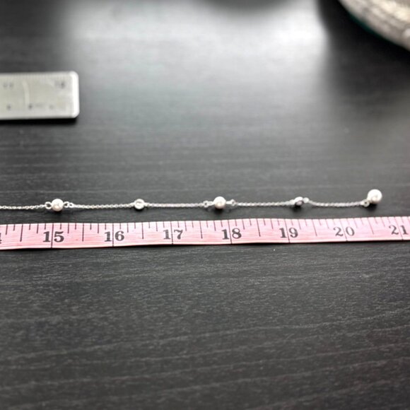 Silver Y-Shaped Necklace With Pearls & Crystal Accents 18 Inches Adjustable Chai - Picture 6 of 6